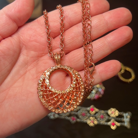 Vintage to modern estate jewelry lot - 7 pieces - Picture 12 of 14